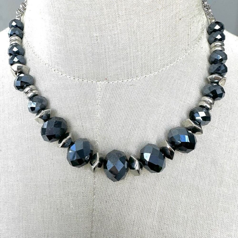 Silver tone and blue faceted beaded necklace